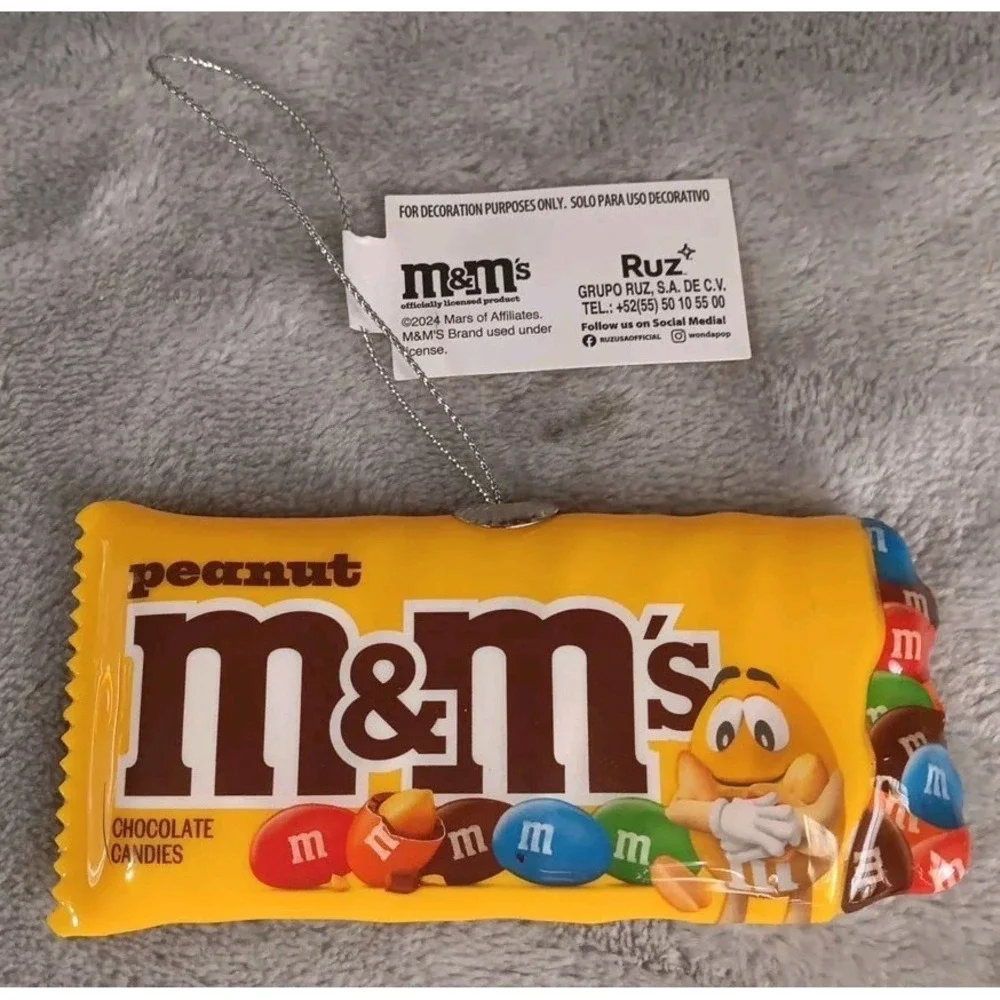 M&M's Peanut Candy Ornament Plastic Yellow Bag‎ Wrapper Christmas 4
